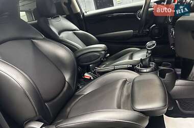 Хэтчбек MINI Hatch 2015 в Черновцах