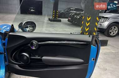 Хэтчбек MINI Hatch 2015 в Черновцах
