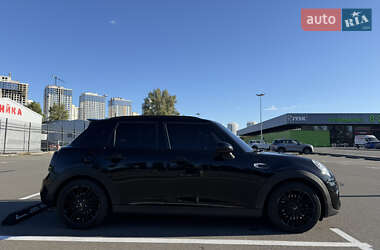 Хетчбек MINI Hatch 2015 в 