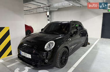 Хетчбек MINI Hatch 2015 в 