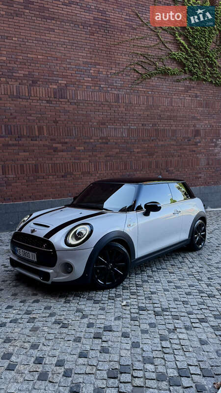 Хетчбек MINI Hatch 2020 в Дніпрі