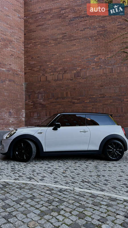 Хетчбек MINI Hatch 2020 в Дніпрі