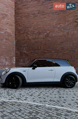 Хетчбек MINI Hatch 2020 в 