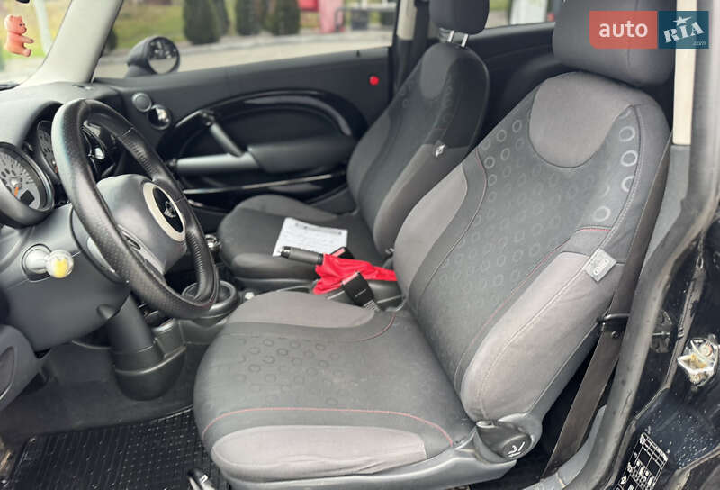Хэтчбек MINI Hatch 2005 в Хмельницком