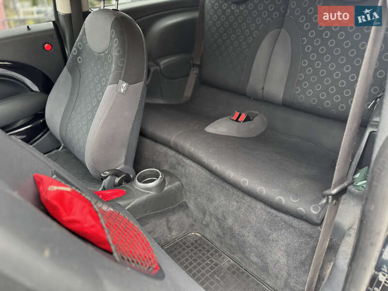 Хэтчбек MINI Hatch 2005 в Хмельницком