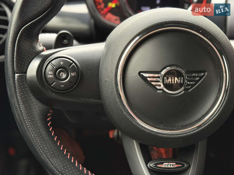 Хэтчбек MINI Hatch 2018 в Киеве