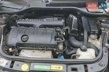 Хэтчбек MINI Hatch 2010 в 