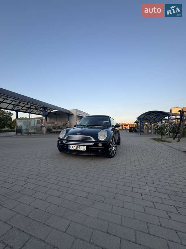 Хэтчбек MINI Hatch 2001 в Ужгороде