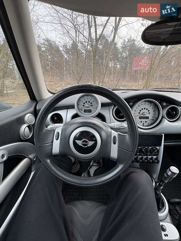 Хэтчбек MINI Hatch 2001 в Ужгороде