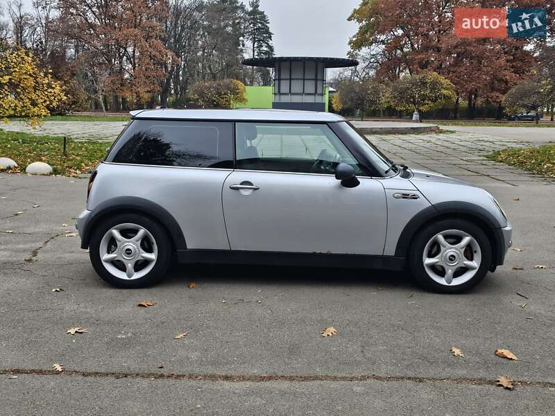 Хетчбек MINI Hatch 2004 в Києві фото 5 Хетчбек MINI Hatch 2004 в Києві