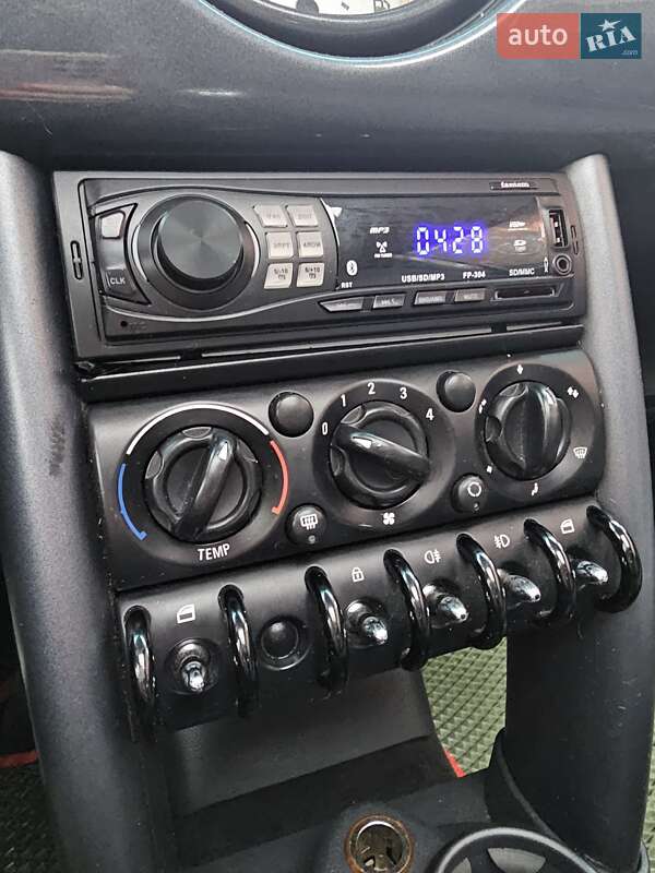 Хэтчбек MINI Hatch 2004 в Киеве фото 19 Хэтчбек MINI Hatch 2004 в Киеве