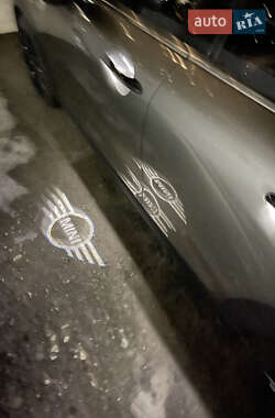 Хэтчбек MINI Hatch 2019 в Киеве