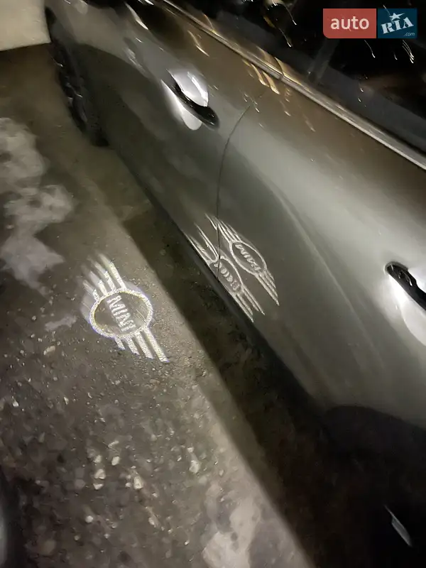 MINI Hatch 2019 VIN WMWXU3C53K2H88680 фото оголошення 18 з 55