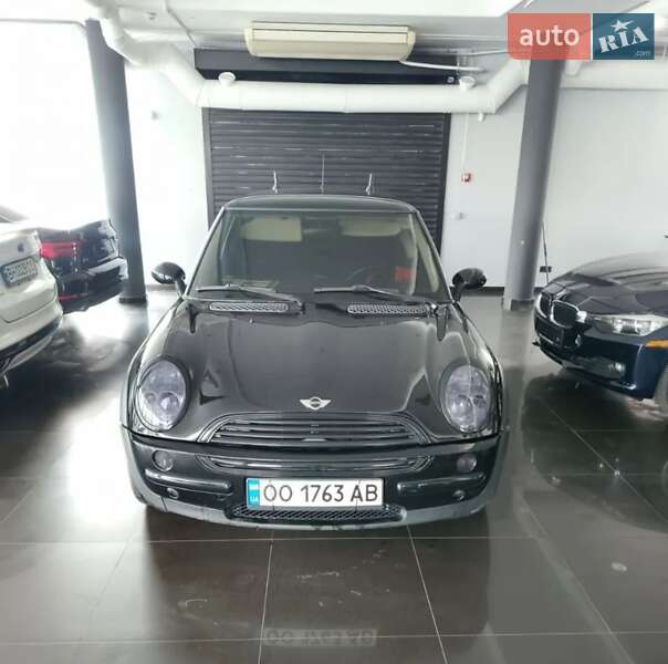 Хэтчбек MINI Hatch 2003 в Одессе