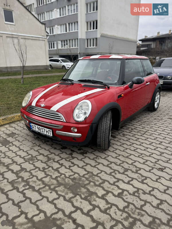 Хэтчбек MINI Hatch 2003 в Ивано-Франковске