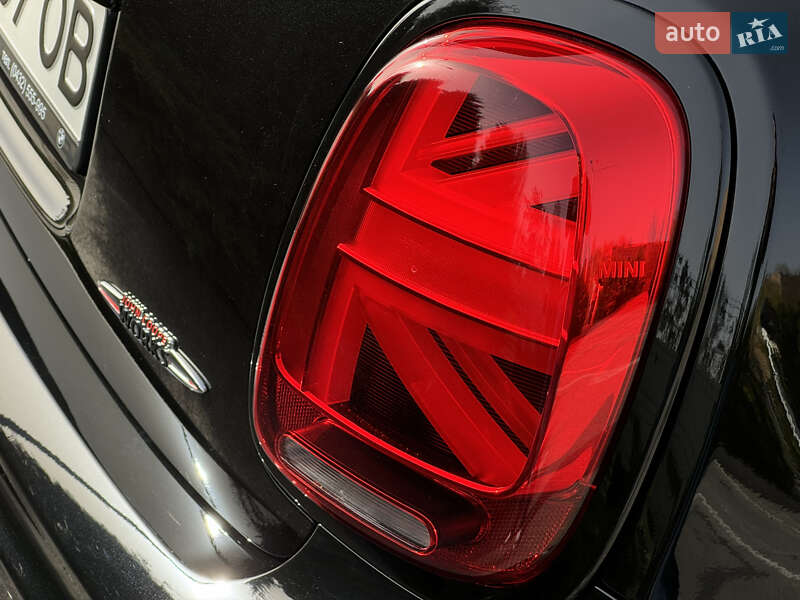 Хэтчбек MINI Hatch 2019 в Киеве