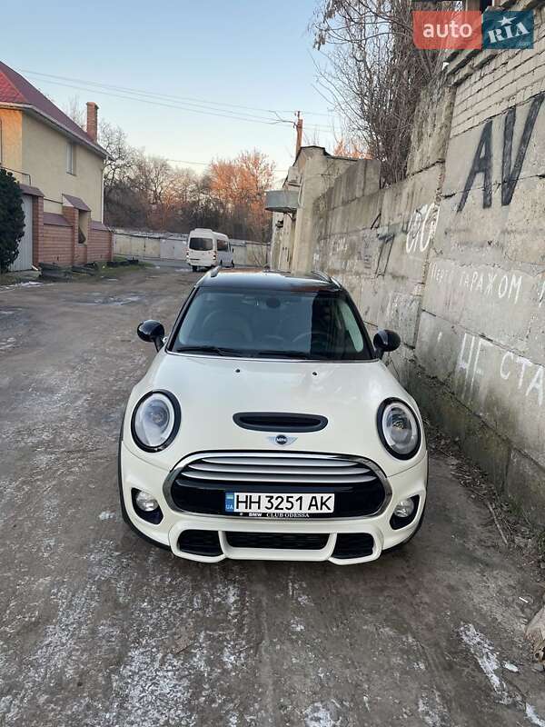 Хэтчбек MINI Hatch 2015 в Одессе