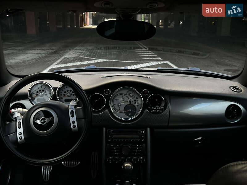 Хэтчбек MINI Hatch 2005 в Киеве