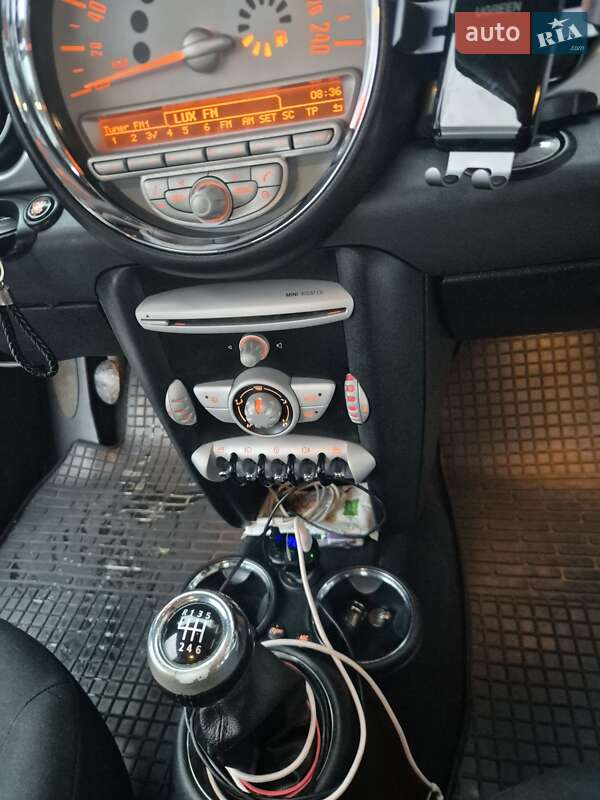 Хэтчбек MINI Hatch 2008 в Львове