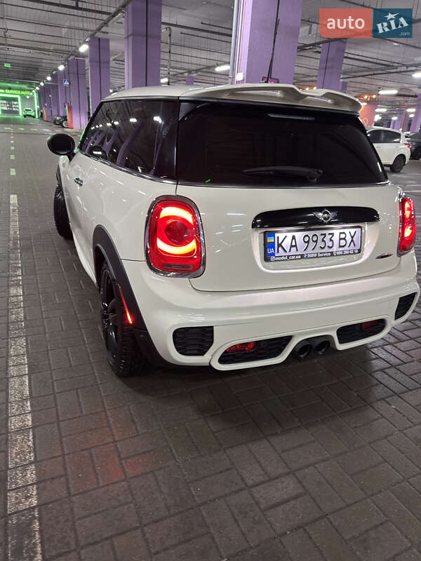 Хетчбек MINI Hatch 2016 в Києві фото 10 Хетчбек MINI Hatch 2016 в Києві