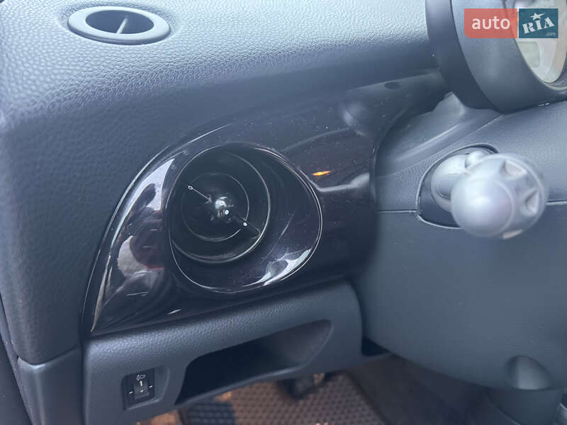 Хетчбек MINI Hatch 2006 в Львові