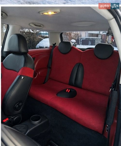 Хетчбек MINI Hatch 2003 в Косові