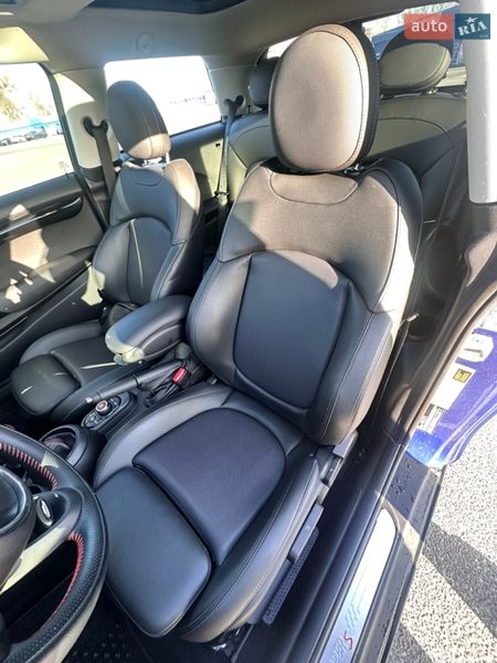 Хэтчбек MINI Hatch 2019 в Киеве