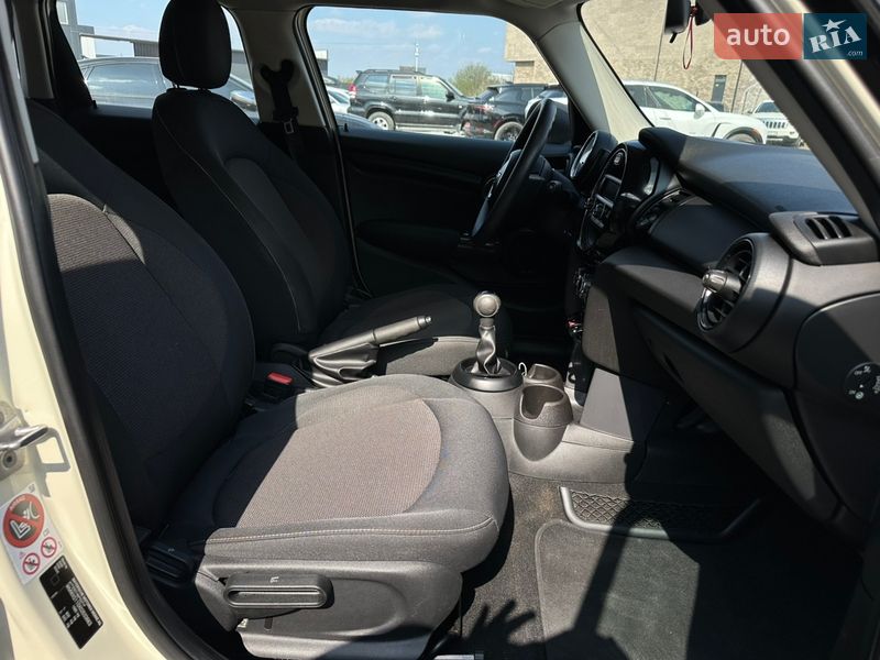 Хэтчбек MINI Hatch 2016 в Львове фото 19 Хэтчбек MINI Hatch 2016 в Львове