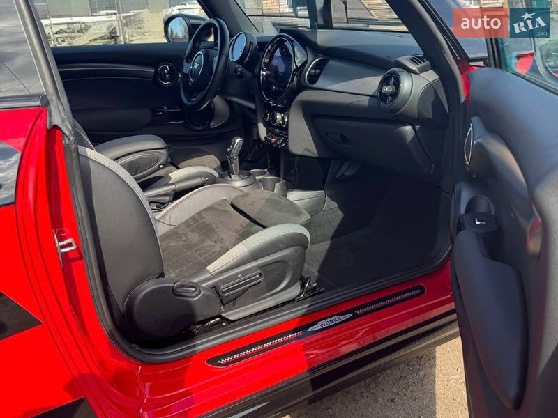 Хетчбек MINI Hatch 2021 в Житомирі