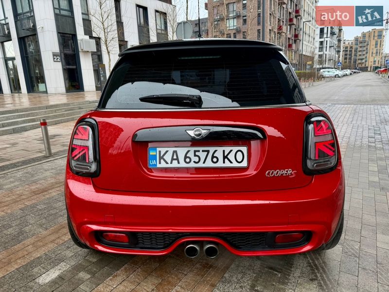 Хэтчбек MINI Hatch 2015 в Киеве