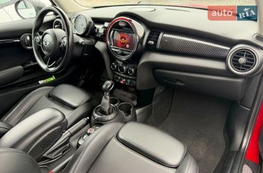 Хэтчбек MINI Hatch 2015 в Киеве
