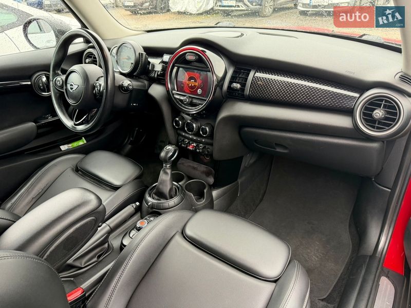 Хэтчбек MINI Hatch 2015 в Киеве