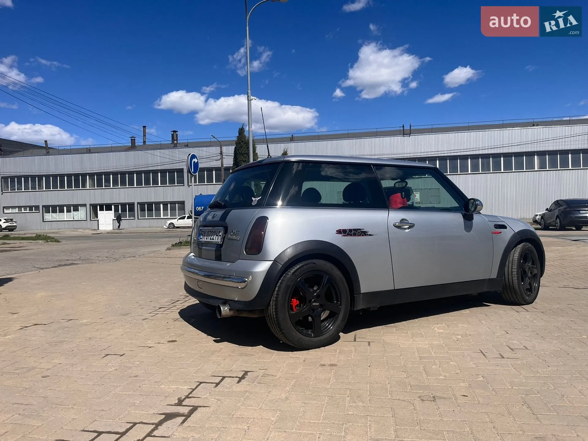Mini Hatch 2002 VIN WMWRA310X0TA32019 фото оголошення 4 з 14
