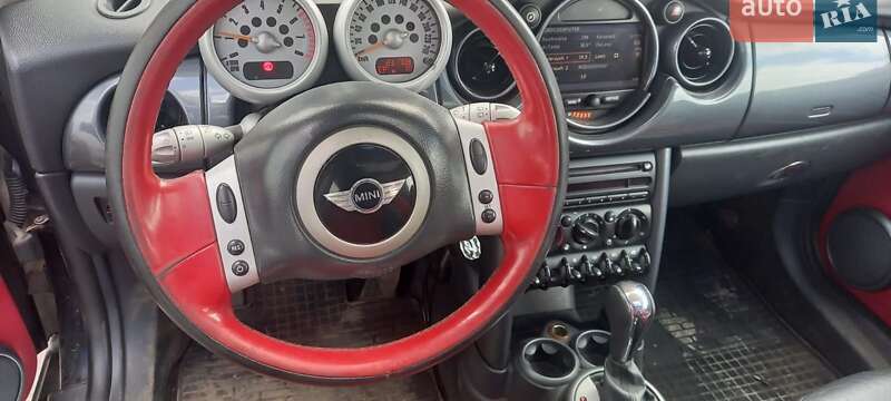 Хэтчбек MINI Hatch 2003 в Новомосковске