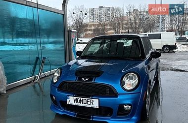 Хэтчбек MINI Hatch 2010 в Киеве