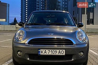 Хэтчбек MINI Hatch 2009 в Киеве