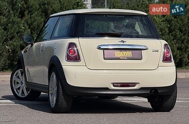 Хэтчбек MINI Hatch 2010 в Киеве
