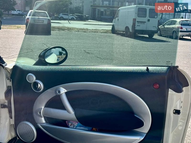 Хэтчбек MINI Hatch 2005 в Черкассах