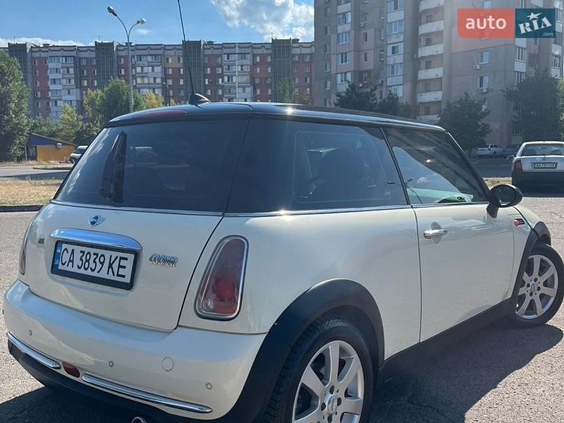 Хэтчбек MINI Hatch 2005 в Черкассах