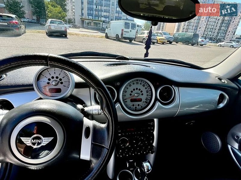 Хэтчбек MINI Hatch 2005 в Черкассах