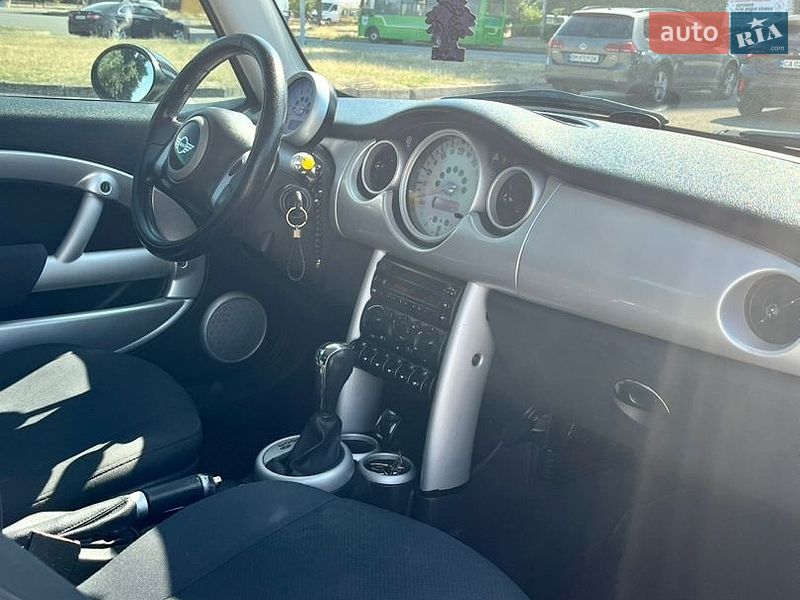 Хэтчбек MINI Hatch 2005 в Черкассах