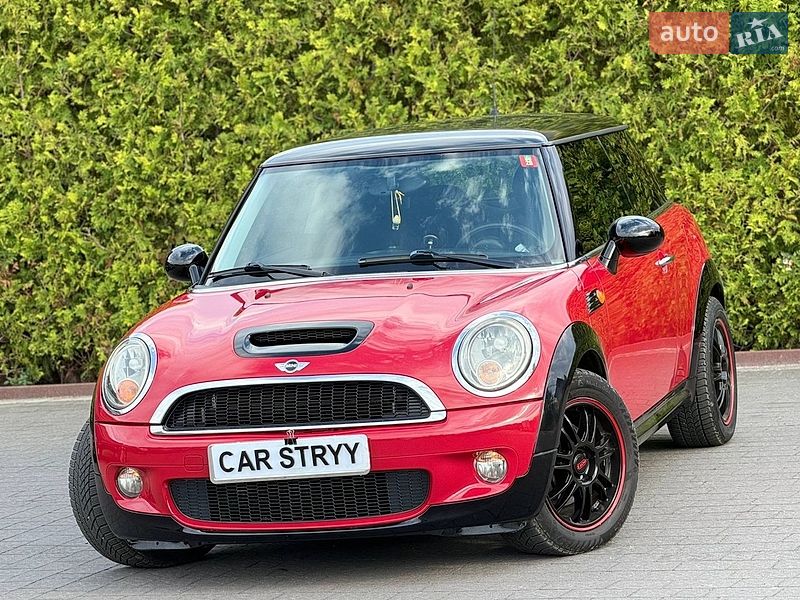 Хетчбек MINI Hatch 2009 в Стрию