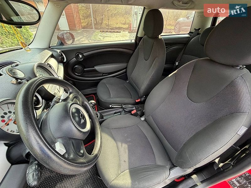 Хетчбек MINI Hatch 2009 в Стрию