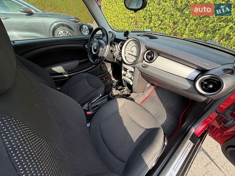 Хетчбек MINI Hatch 2009 в Стрию