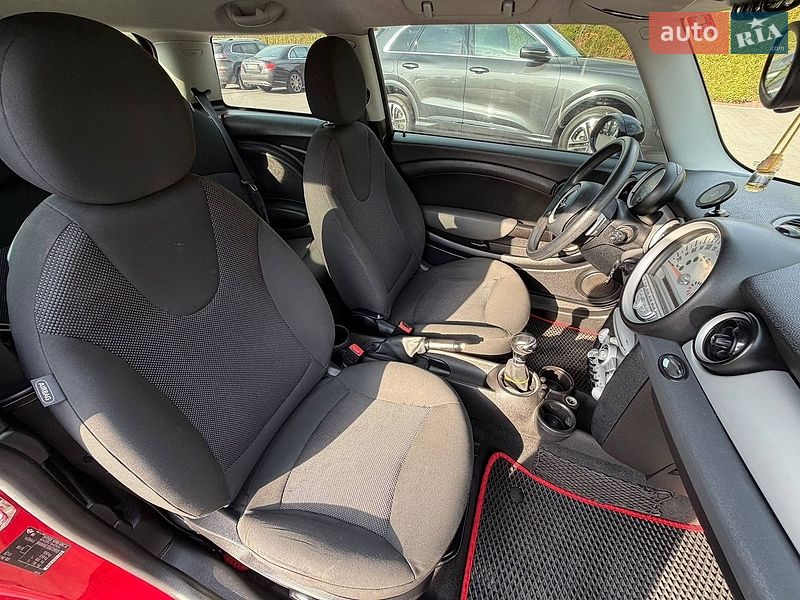 Хетчбек MINI Hatch 2009 в Стрию