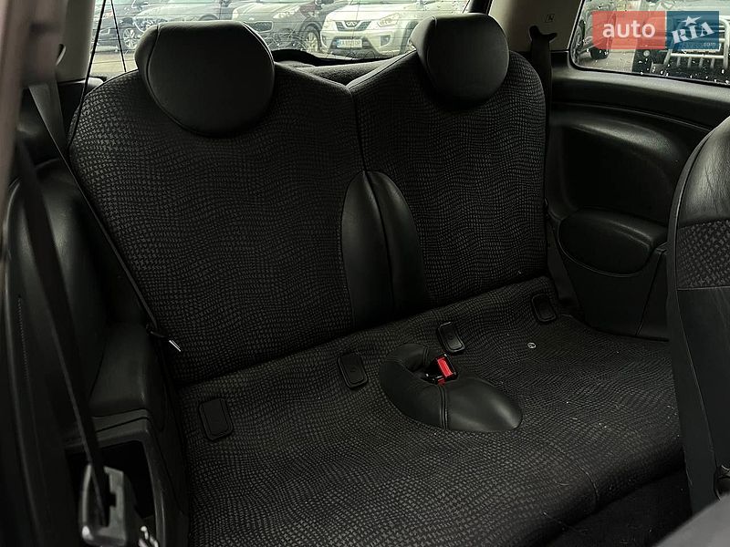 Хетчбек MINI Hatch 2005 в Києві