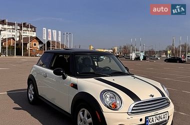 Хэтчбек MINI Hatch 2011 в Киеве