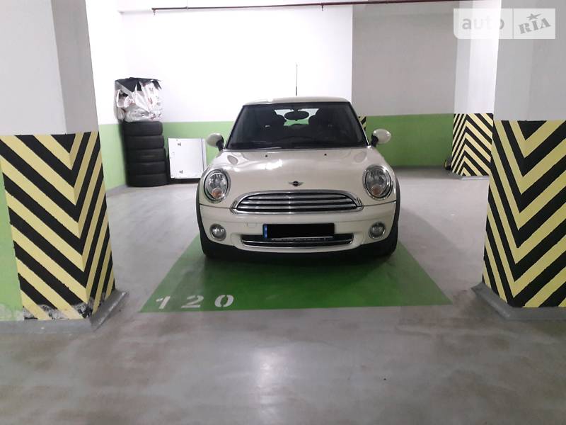 Mini One 2008 года