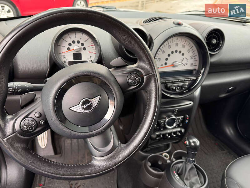 Хэтчбек MINI Paceman 2013 в Киеве фото 10 Хэтчбек MINI Paceman 2013 в Киеве