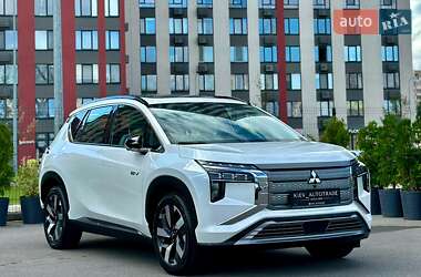 Внедорожник / Кроссовер Mitsubishi Airtrek 2022 в 